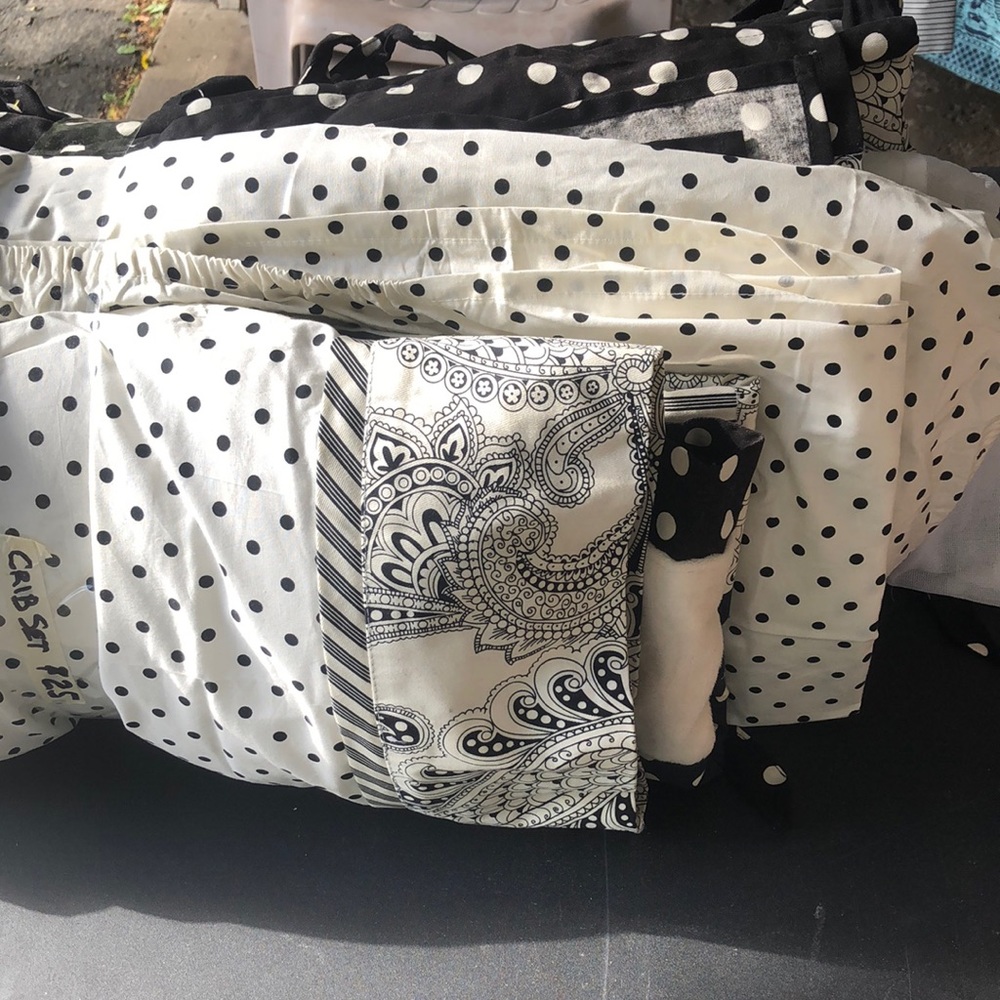 Sherry Kline Complete Crib Set (black & cream)